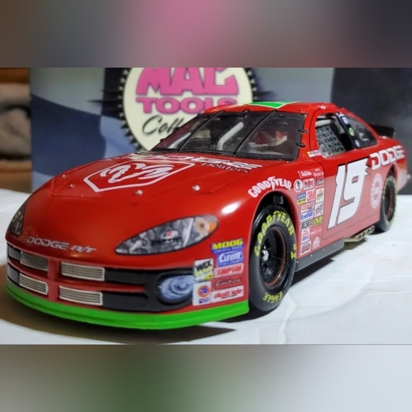 Action Mac Tools Collector's Club 1:24 Scale Stock Car, Casey Atwood #19. New. - Picture 5 of 7